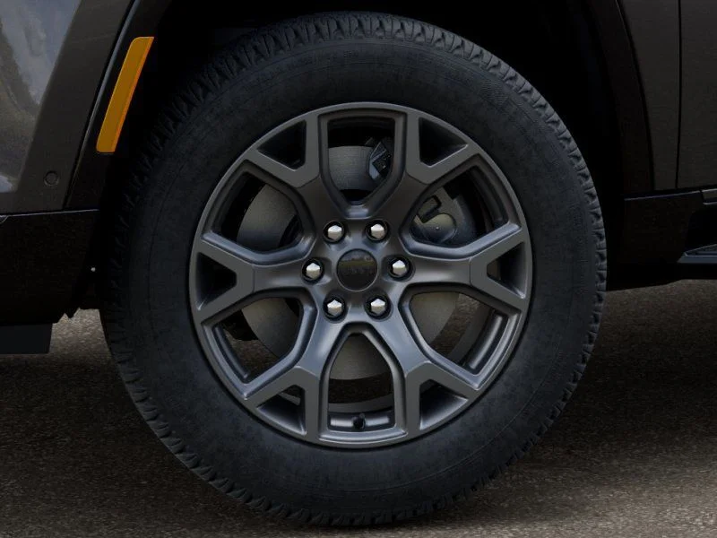 New 2026 Baltic-Gray Metallic Clear-Coat Exterior Paint Jeep Limited Altitude image 8