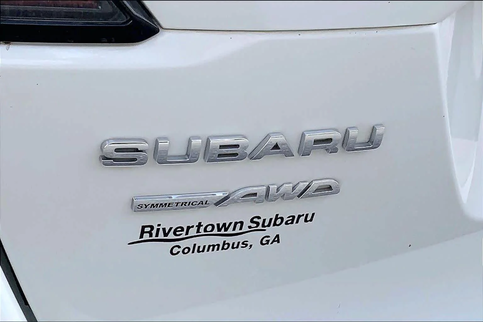 Used 2024 Crystal White Pearl Subaru Limited image 28