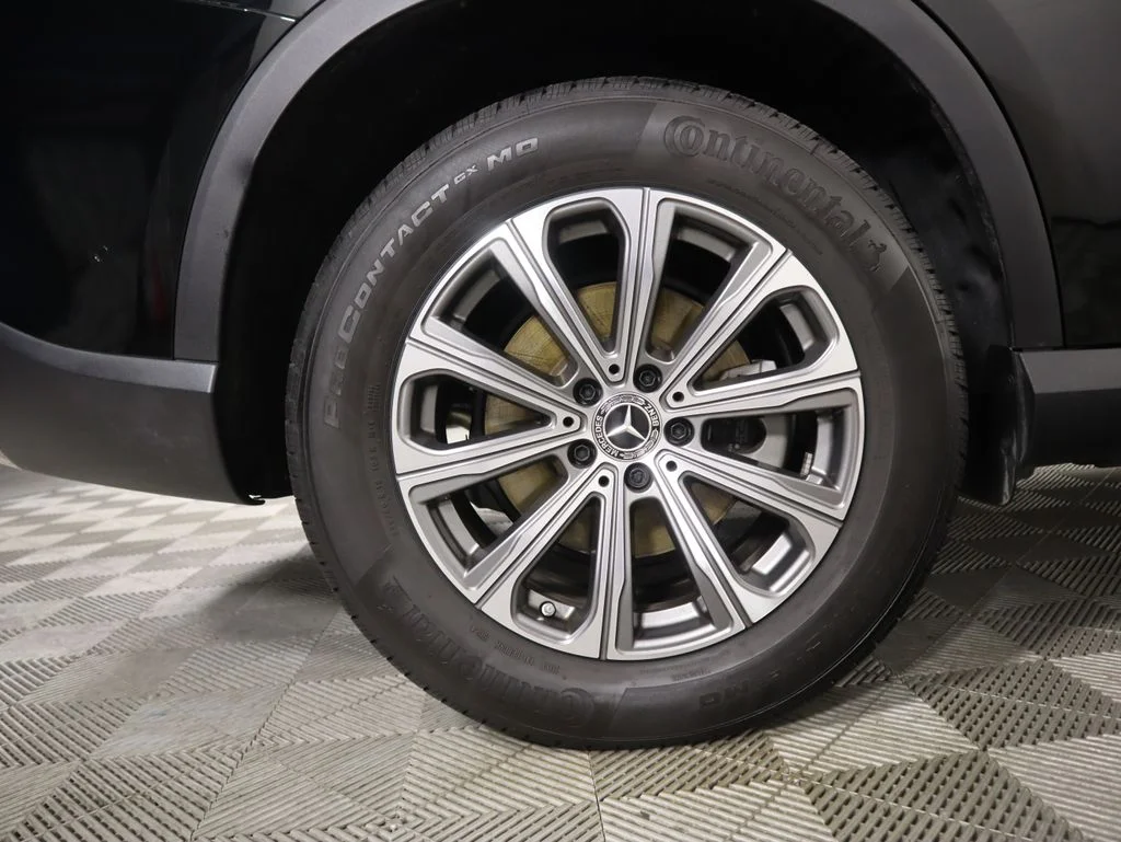 2025 Mercedes-Benz GLC Base - Photo 32