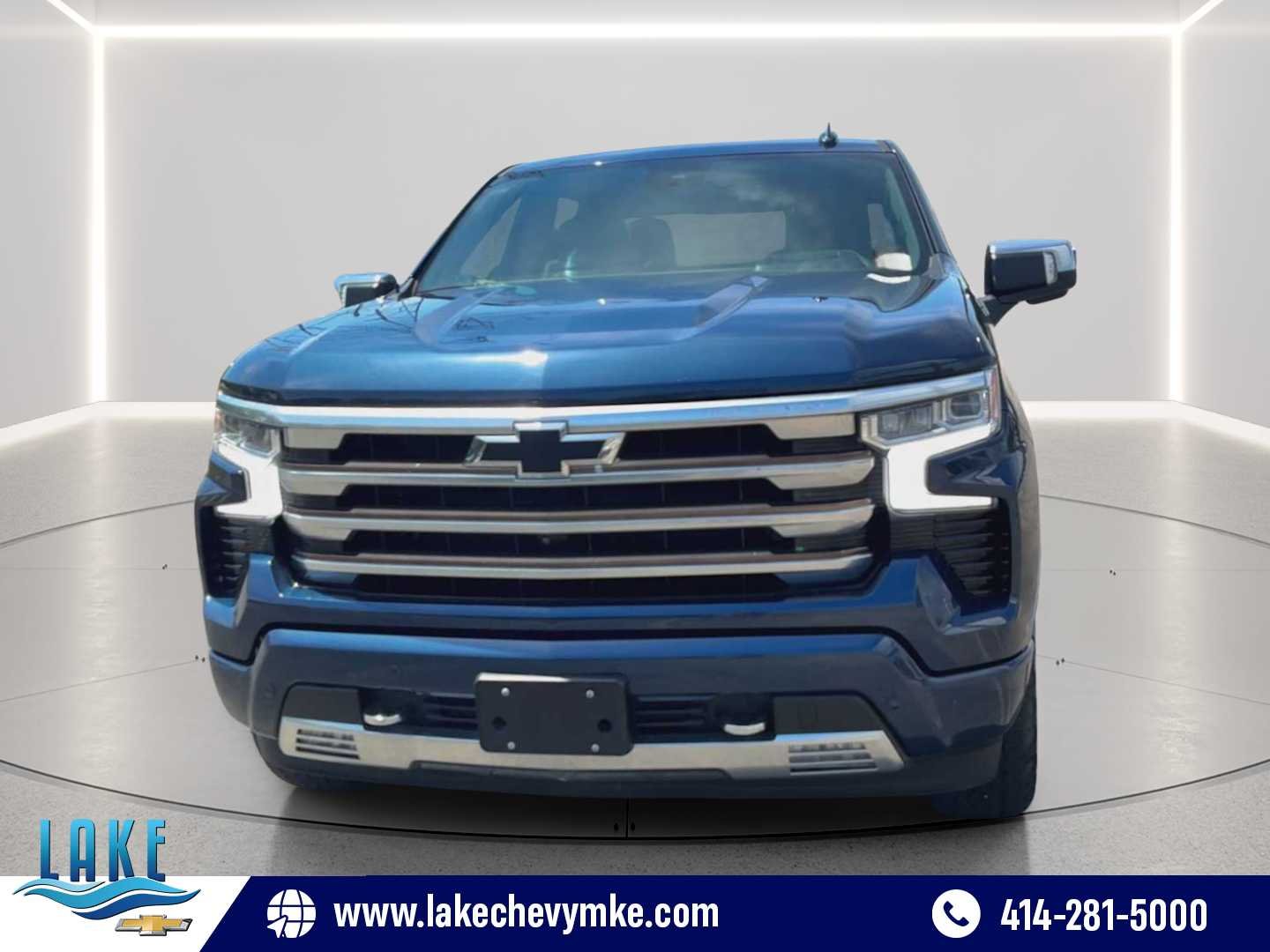 Certified Used 2022 Northsky Blue Metallic Chevrolet High Country image 2