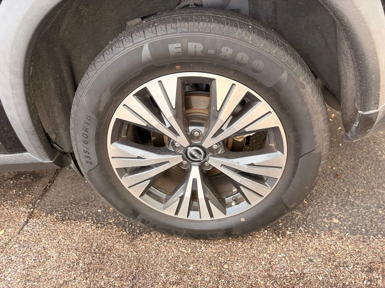 Used 2022 Super Black Nissan SV image 6