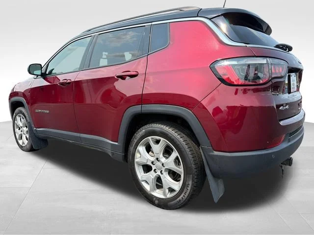 Used 2022 Red Jeep Limited image 3