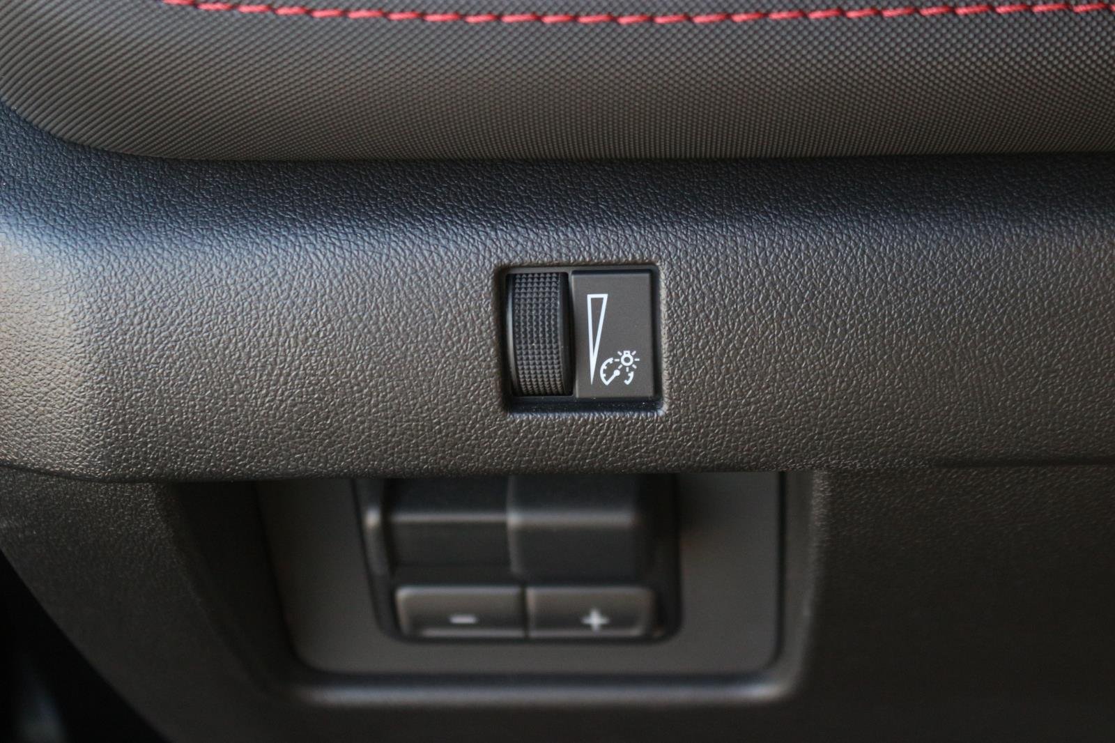 Used 2024 Black Chevrolet Z71 image 28