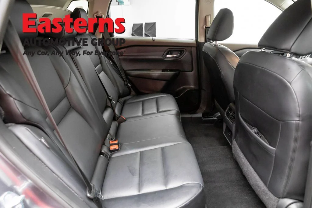 Used 2023 Gray Nissan SV image 23