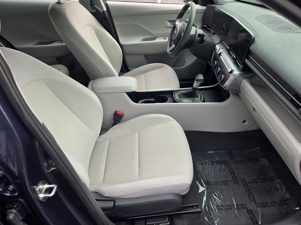 Certified Used 2024 Denim Blue Pearl Hyundai SE image 5