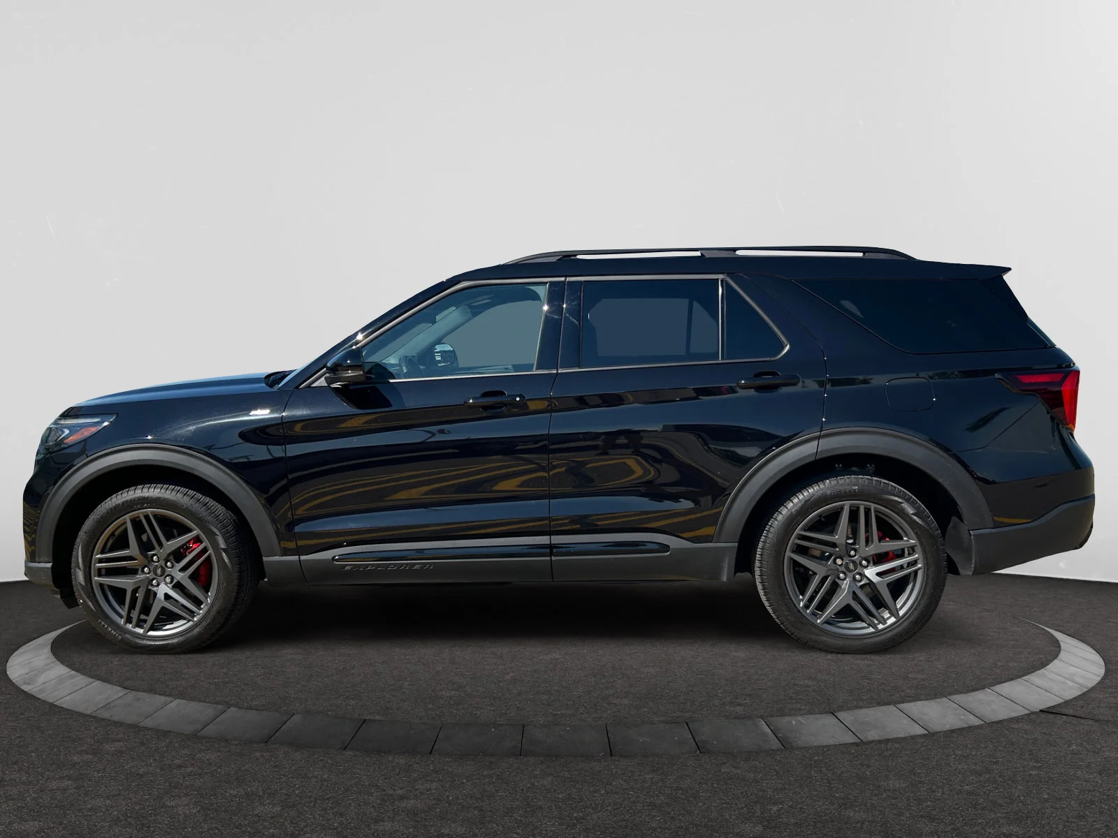 Used 2025 Black Ford ST-LINE 4WD image 2
