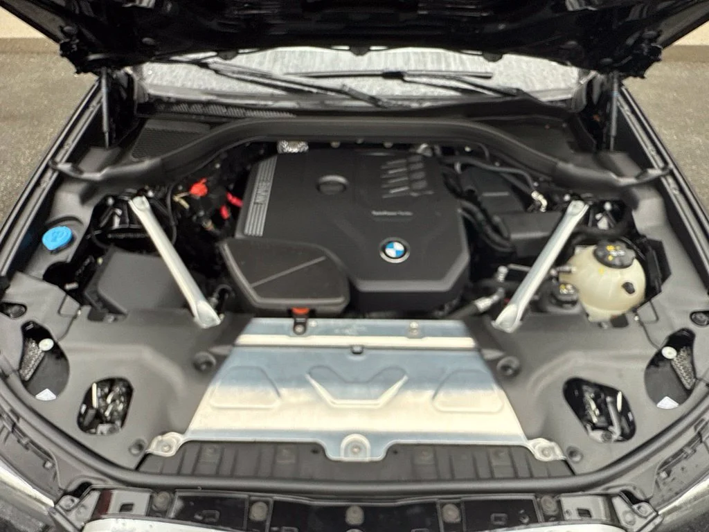 Used 2024 Black BMW xDrive30i image 26