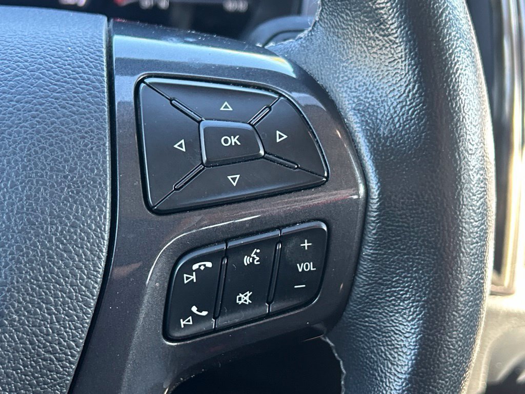 Used 2019 Magnetic Ford Lariat image 25