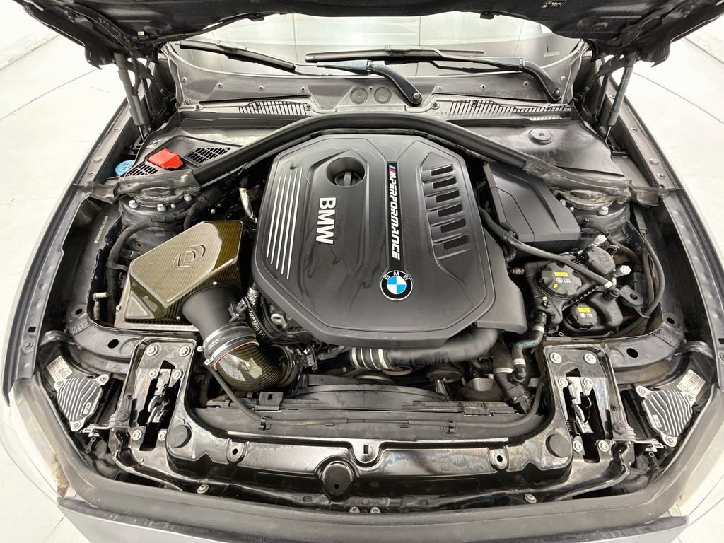 Used 2018 Mineral Gray Metallic BMW M240i xDrive image 26
