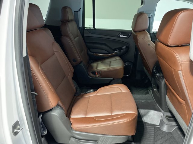 Used 2020 Iridescent Pearl Tricoat Chevrolet Premier image 28