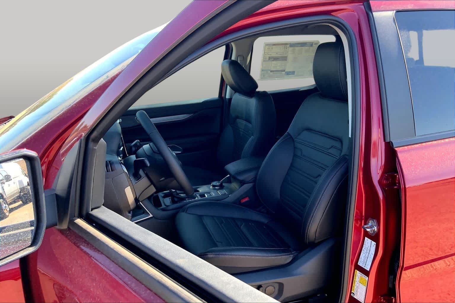 New 2026 Ruby Red Metallic Tinted Clearcoat Ford Lariat® image 9