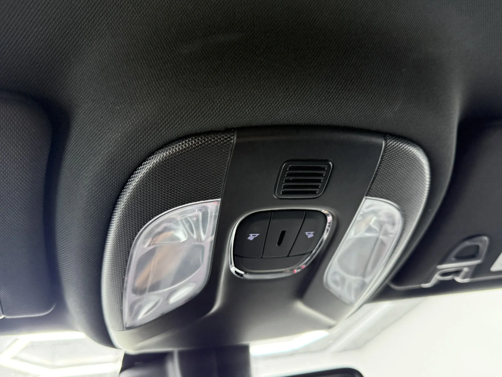 Used 2024 Silver Zynith Metallic Clearcoat Jeep Latitude 4X4 image 24