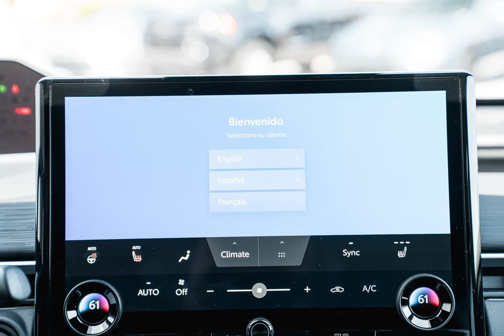 New 2026 Wind Chill Pearl <sup>1</sup> Toyota  XSE image 19