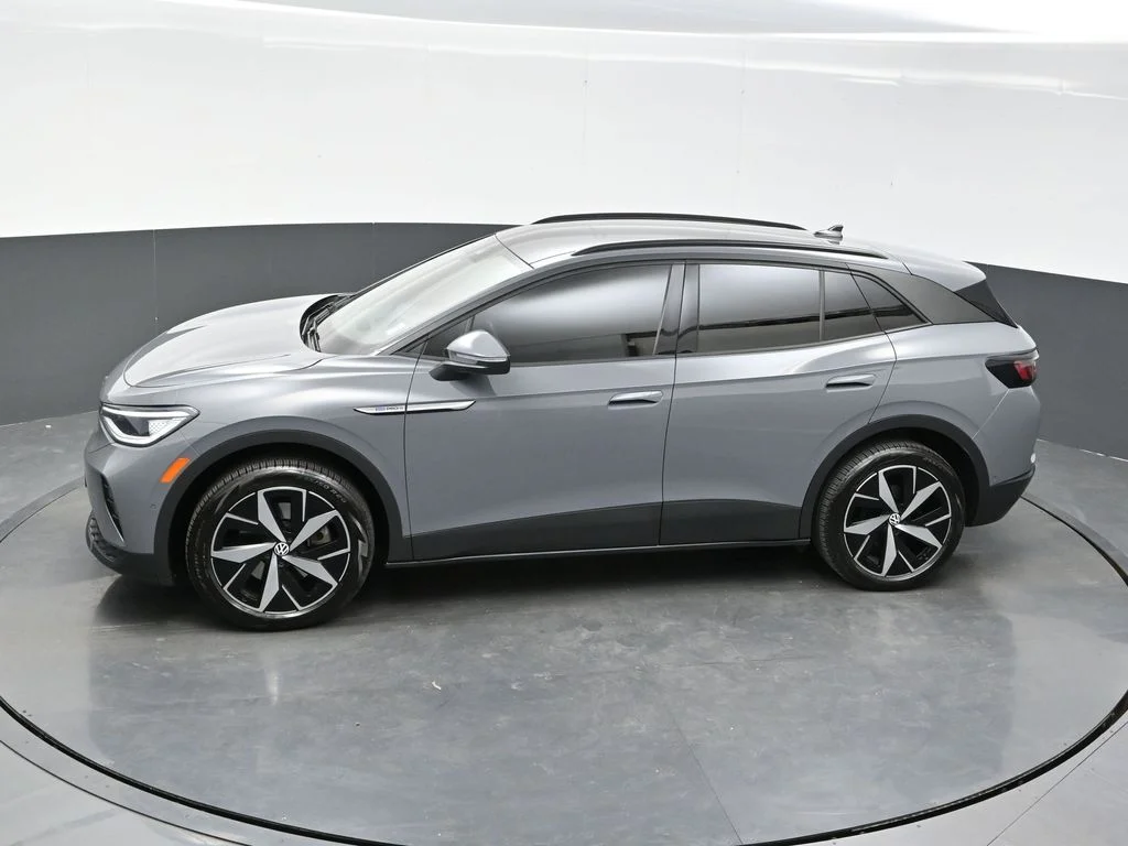 Used 2023 Gray Volkswagen Pro S image 32