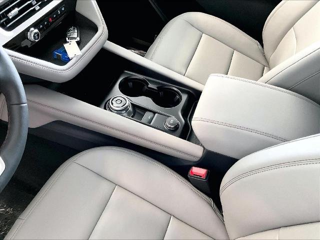 New 2027 Carbonized Gray Metallic Ford Active image 14