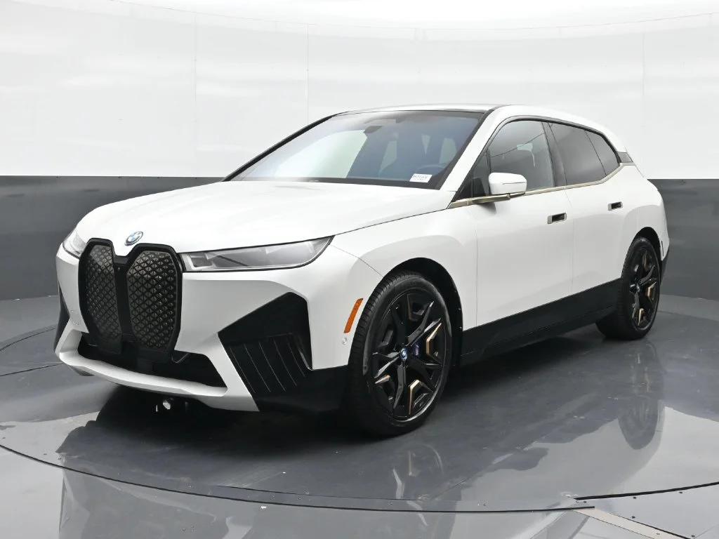2024 BMW iX
