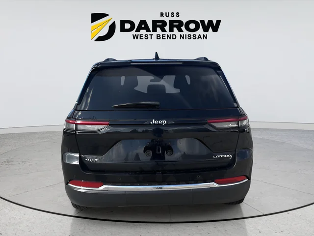 Used 2023 Black Jeep Laredo image 4