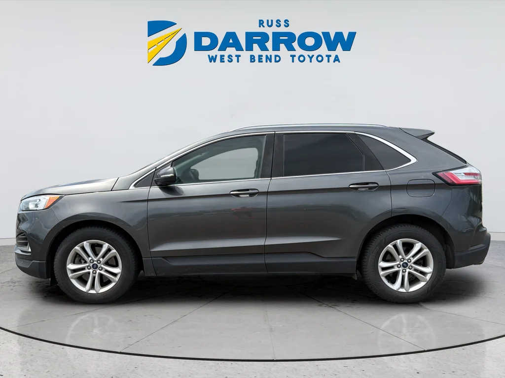 Used 2020 Gray Ford SEL image 2
