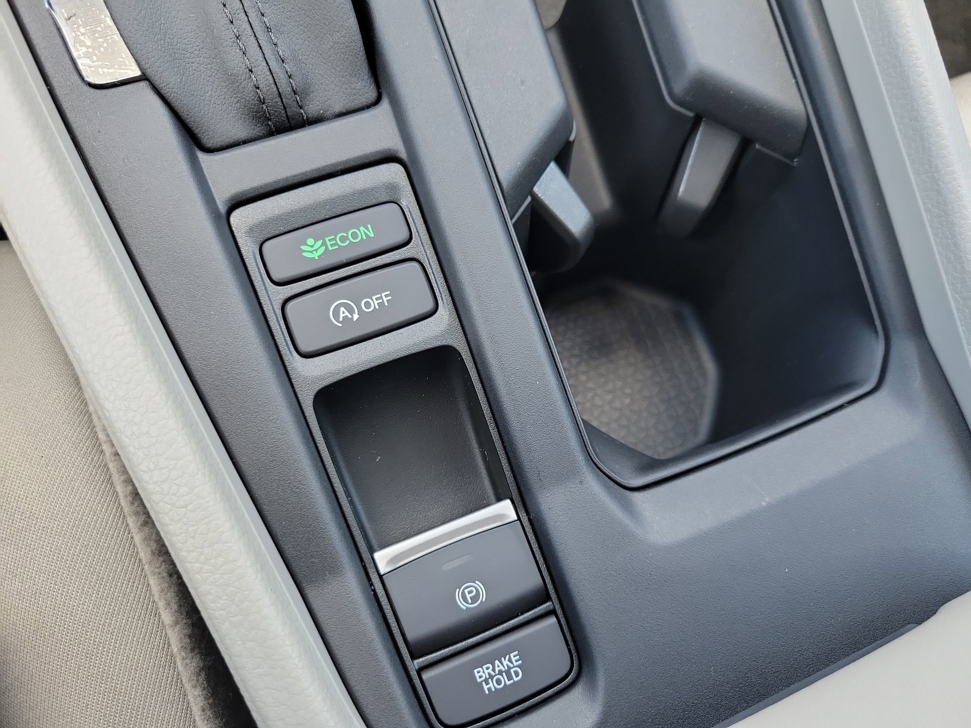 New 2026 Platinum White Pearl Honda LX image 23