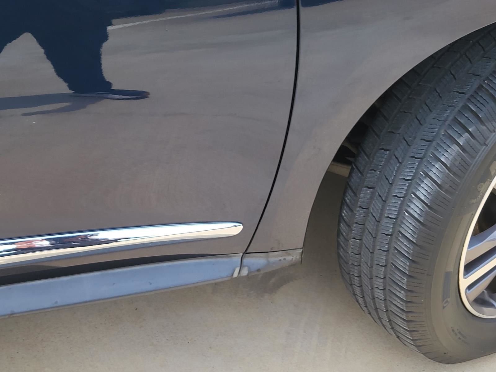 Used 2019 Hermosa Blue INFINITI LUXE image 5