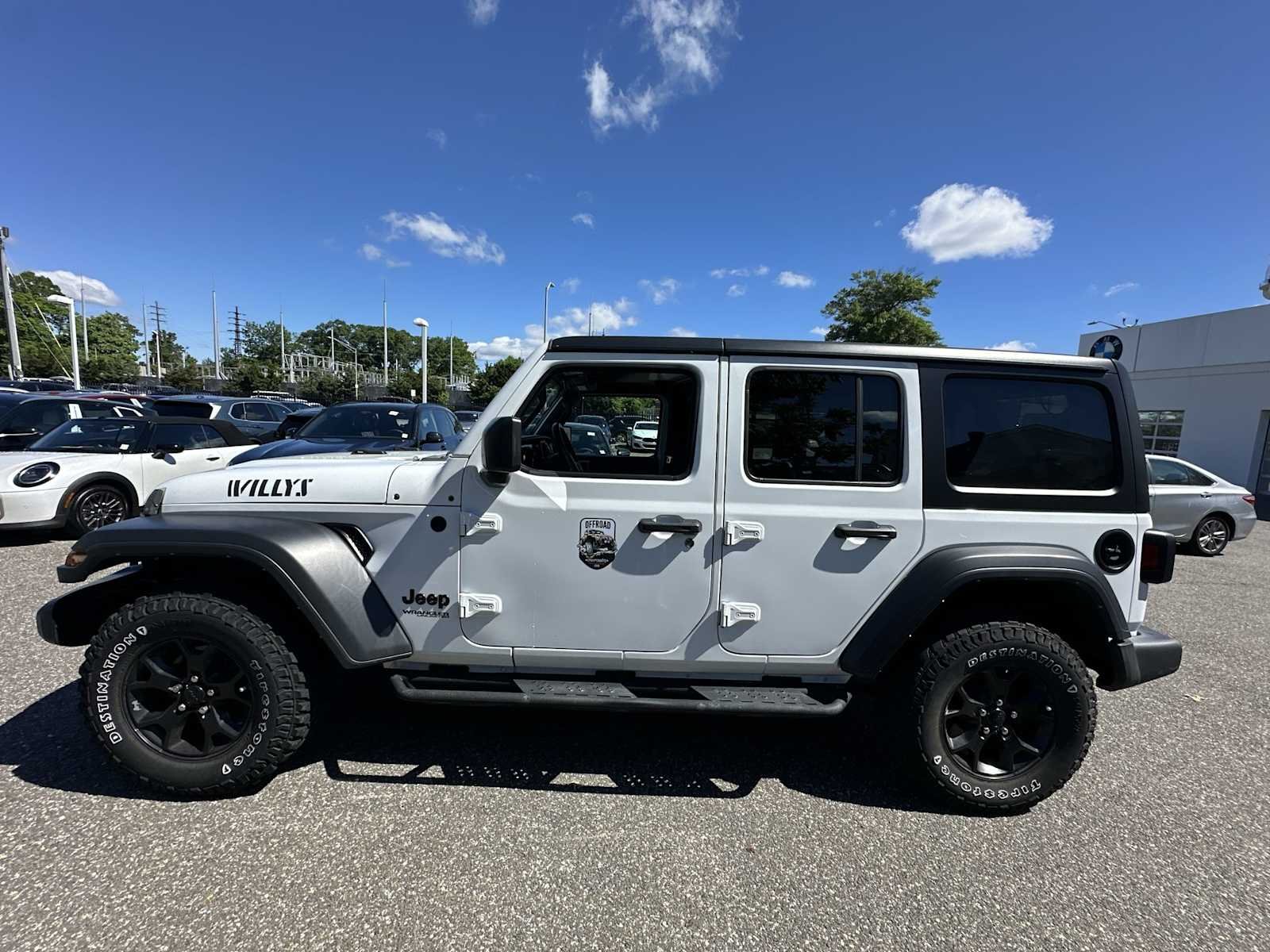 Used 2022 Bright White Clearcoat Jeep Unlimited Willys image 4