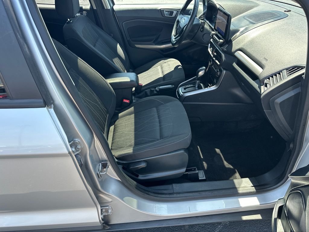 Used 2020 Silver Metallic Ford SE image 13