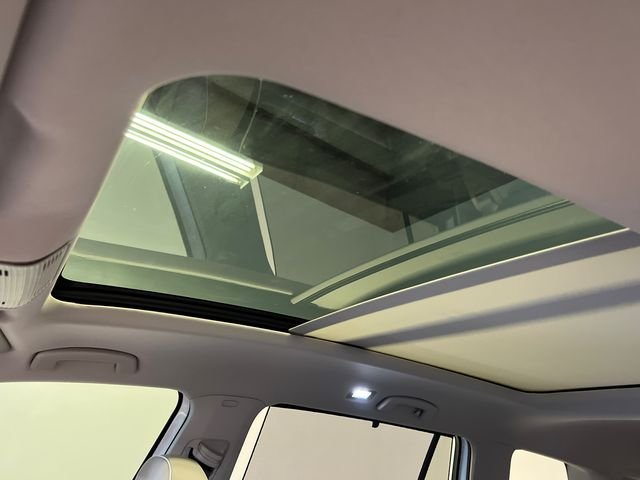 New 2026 White Volkswagen 2.0T SEL Premium R-Line image 18