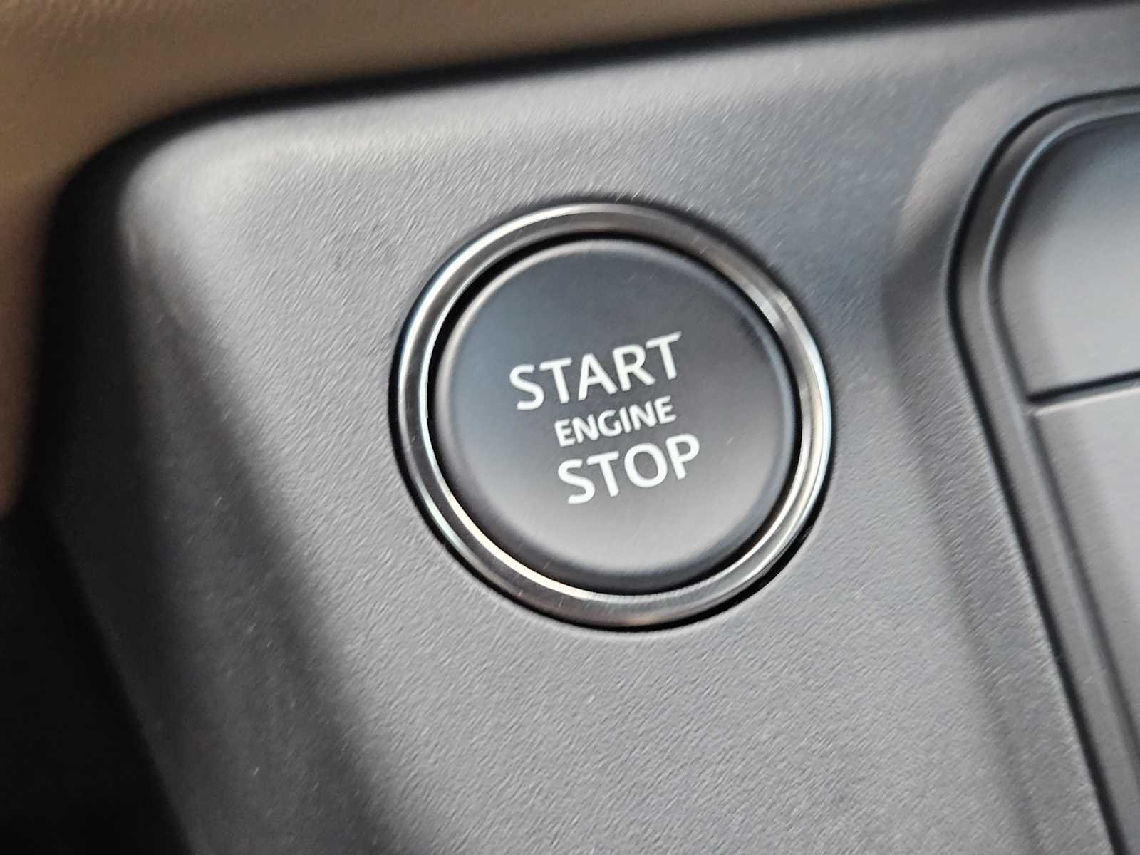 New 2026 Borasco Grey LAND ROVER X-Dynamic SE image 21