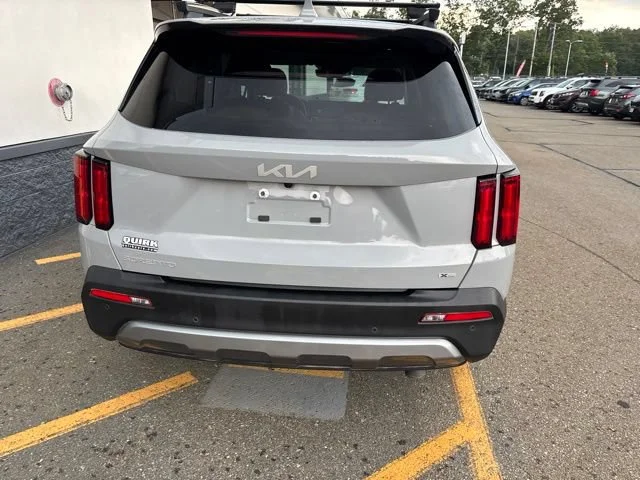 Used 2023 Wolf Gray Kia X-Line SX Prestige image 6