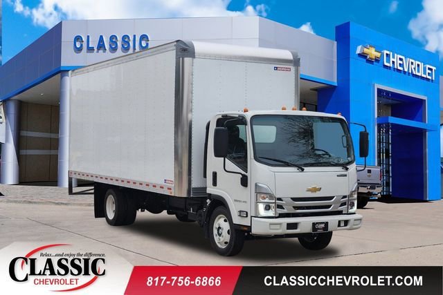 2025 Chevrolet Low Cab Forward's photo
