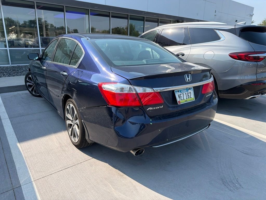 Used 2015 Blue Honda Sport image 7