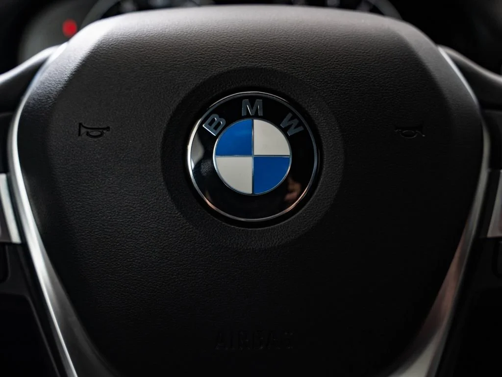Used 2019 Dark Graphite Metallic BMW xDrive30i image 31