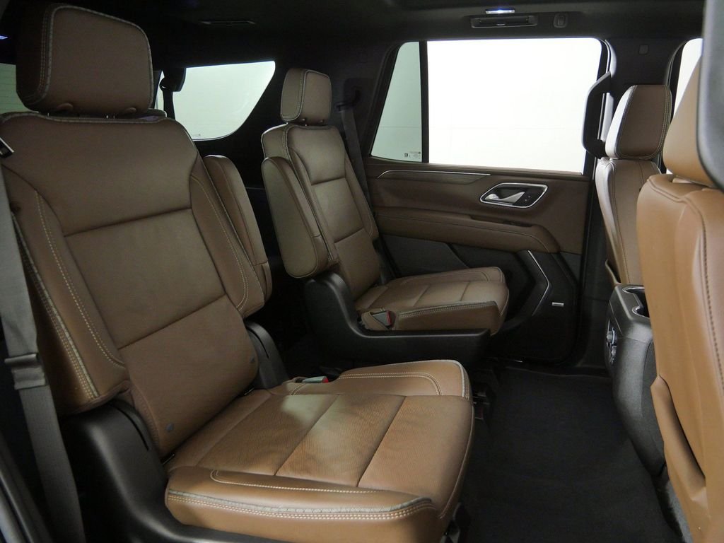 Used 2022 Black Chevrolet High Country image 25