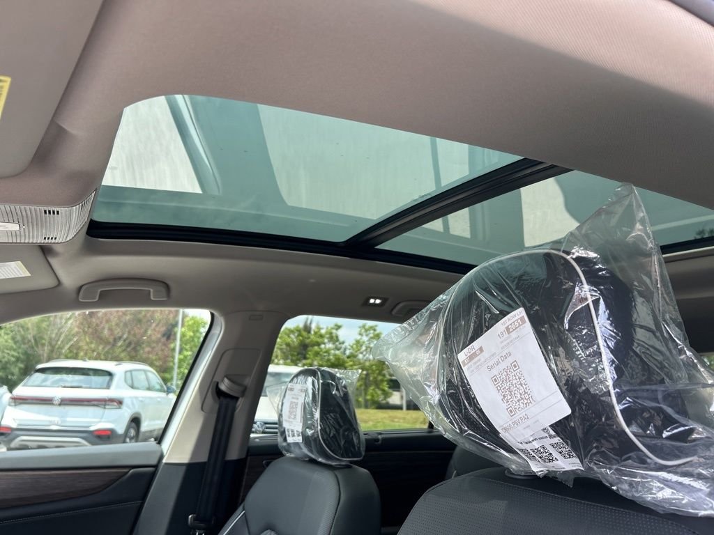 New 2026 White Volkswagen 2.0T SEL Premium R-Line image 23