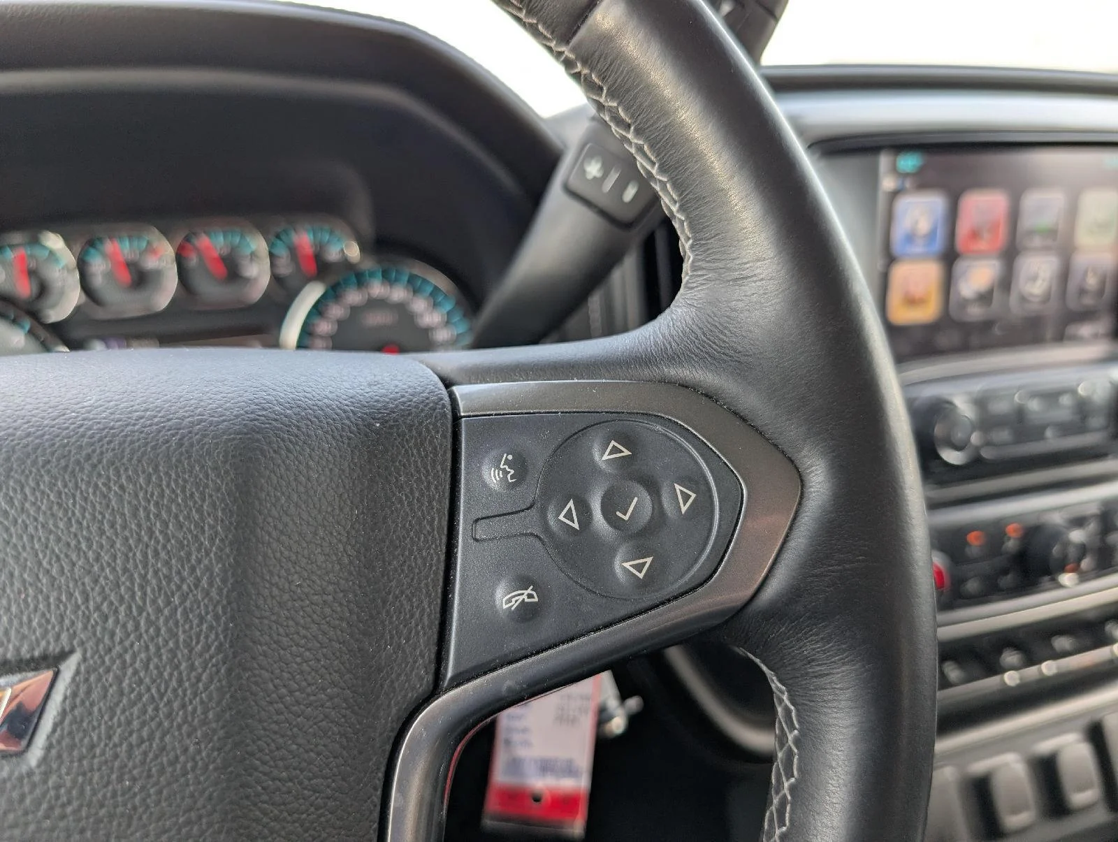 Used 2017 Black Chevrolet LTZ image 13