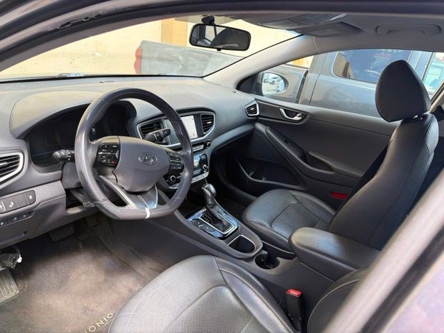 Used 2018 Summit Gray Hyundai Limited image 14