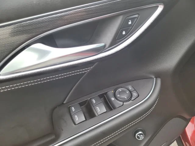 Used 2023  Buick Preferred image 18