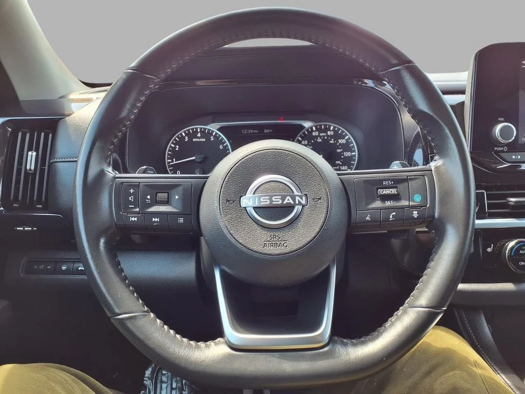 Used 2025 Silver Nissan SV image 15