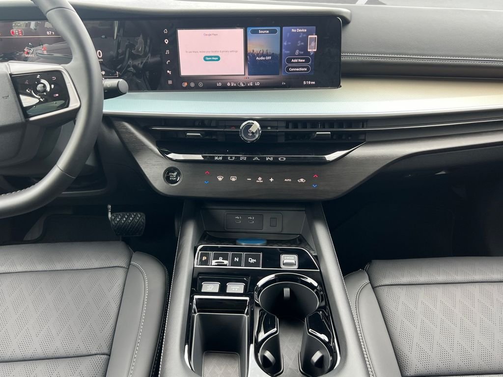 New 2026 Everest White Pearl TriCoat / Super Black Two-tone Nissan Platinum image 4