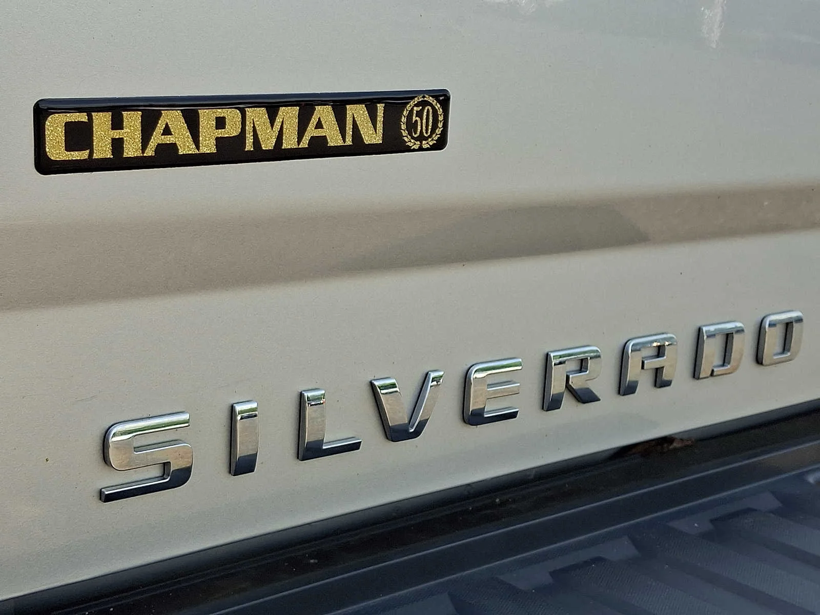 Used 2018 Silver Ice Metallic Chevrolet LT image 30