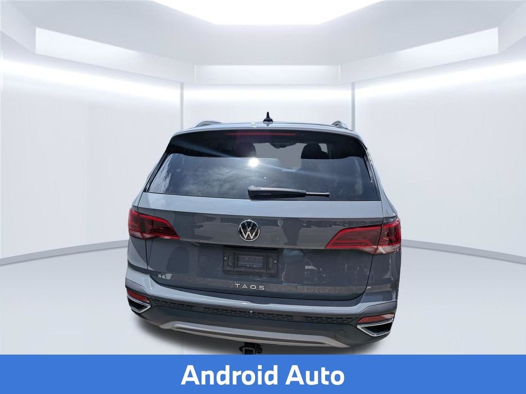 Used 2024 Gray Volkswagen 1.5T SE image 3