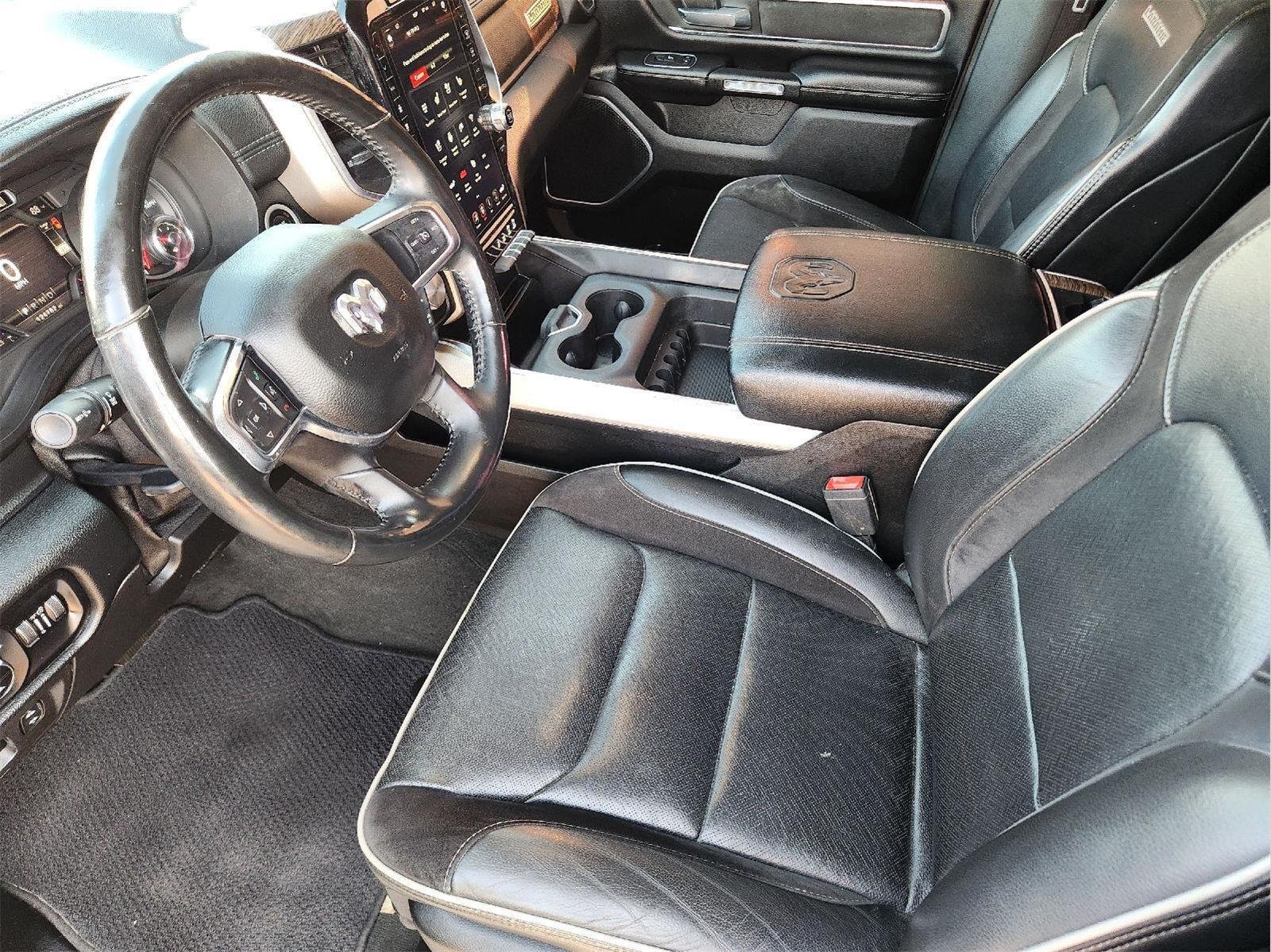Used 2020 Diamond Black Crystal Pearlcoat Ram Laramie image 12