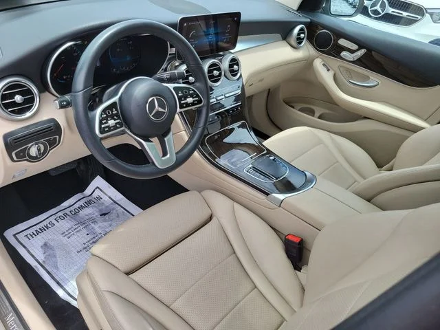 Used 2022 Silver Mercedes-Benz GLC 300 image 25