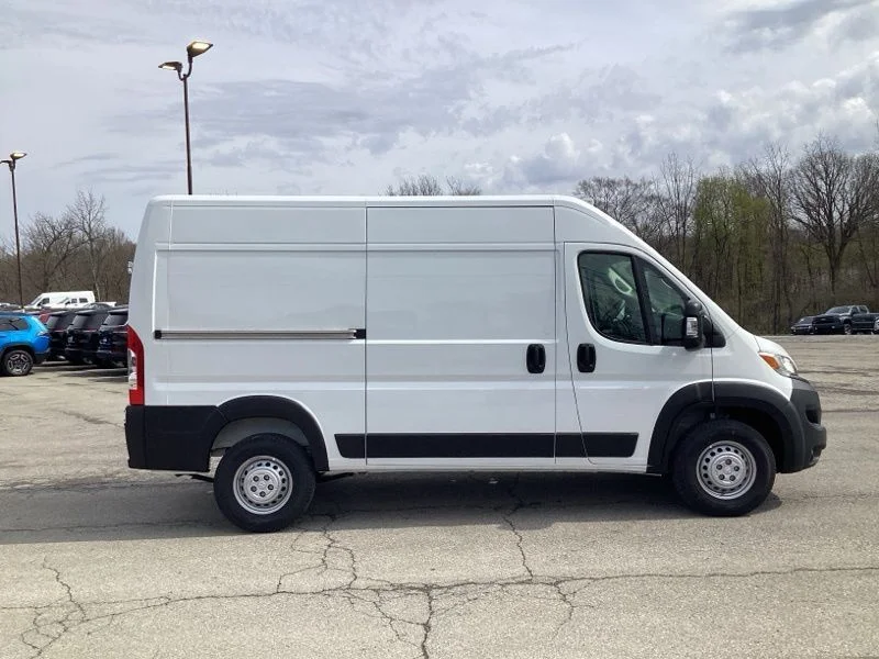 New 2026 Bright White Clear-Coat Exterior Paint RAM High Roof image 8