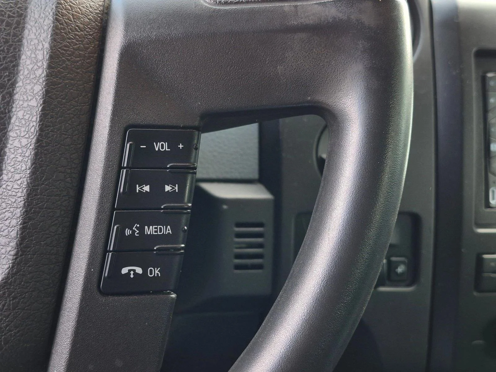 Used 2014 Oxford White Ford STX image 12
