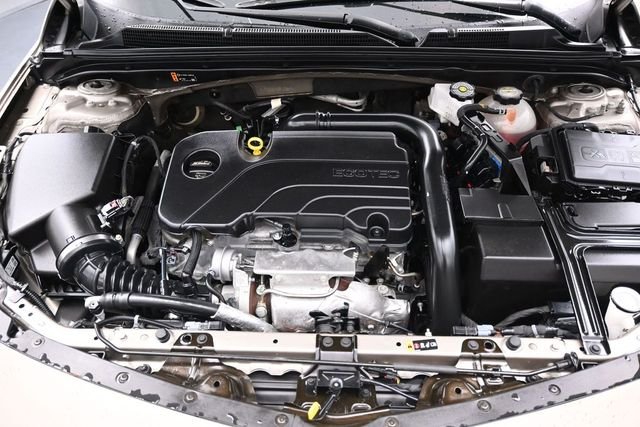 Used 2025 Gray Chevrolet LT image 29