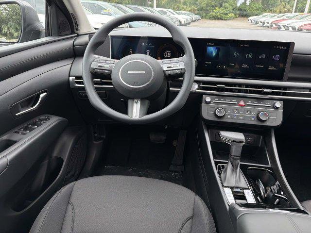 New 2026 Gray Hyundai SE FWD image 20