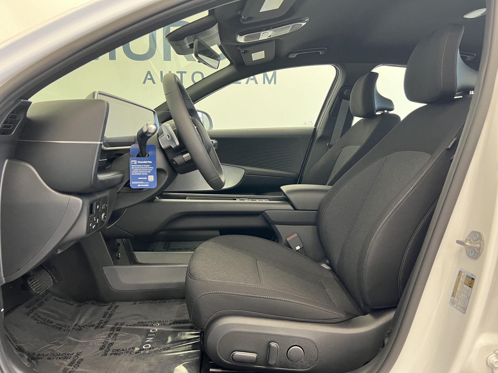 2025 Hyundai IONIQ 6 SE - Photo 12