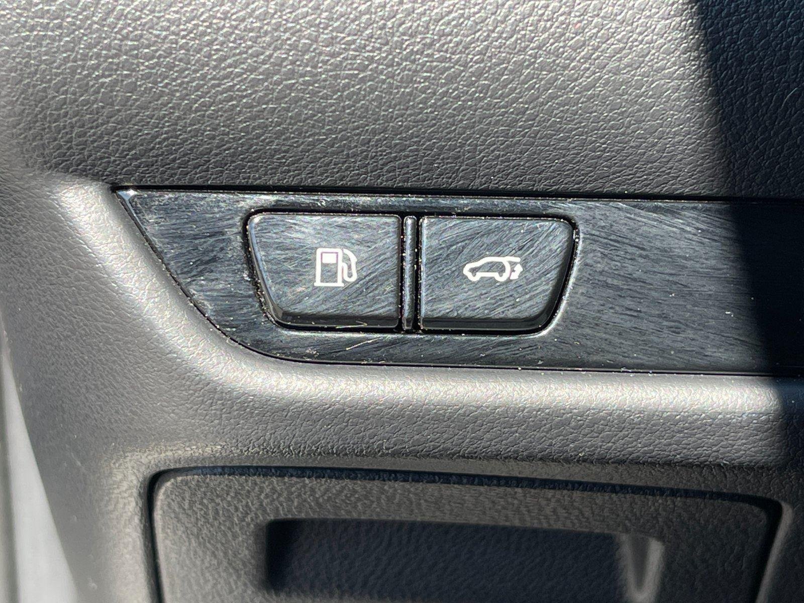 Used 2022 Atomic Silver Lexus NX 350 Premium image 17