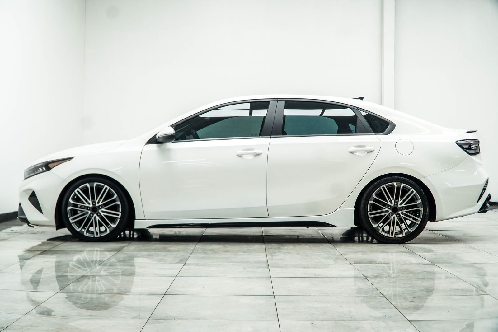 Used 2024 White Kia GT image 11